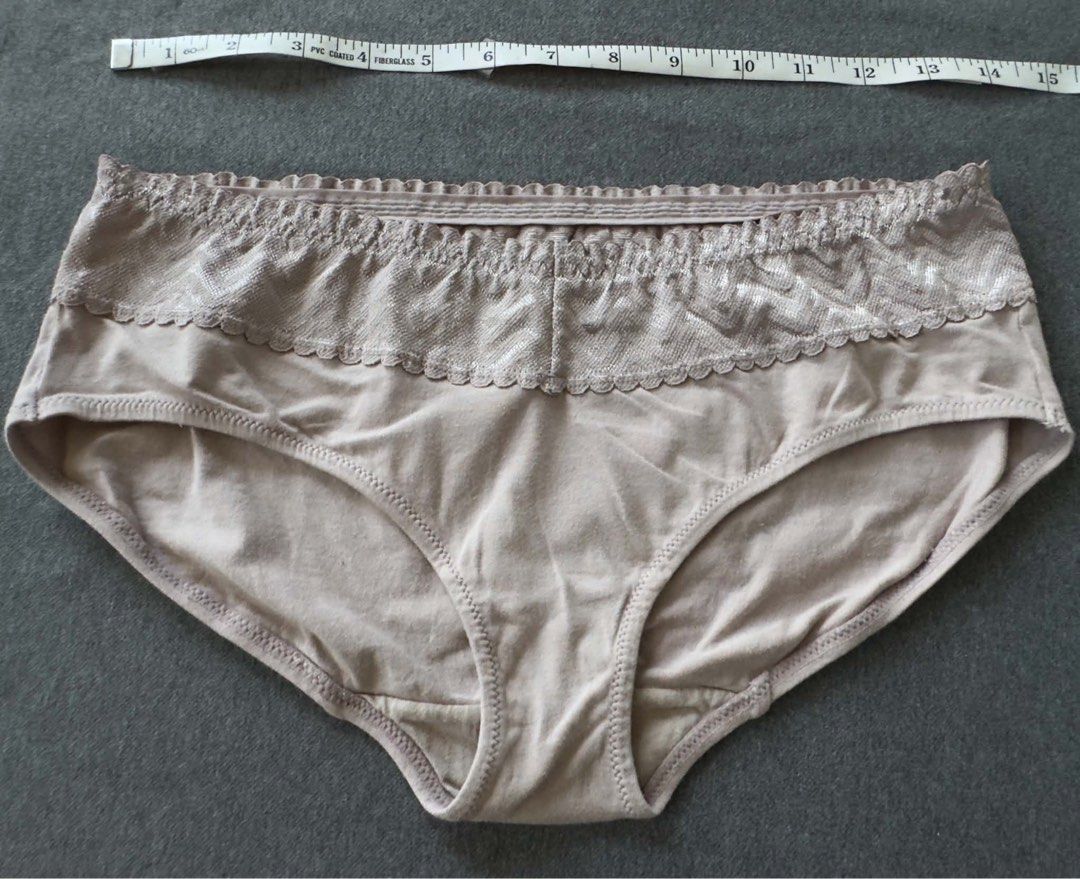 gloria panty M (Category: Undergarments & Loungewear) located in San Jose. Submitted by 99ners (Listing ID 1467743886, Image 1). Description: .