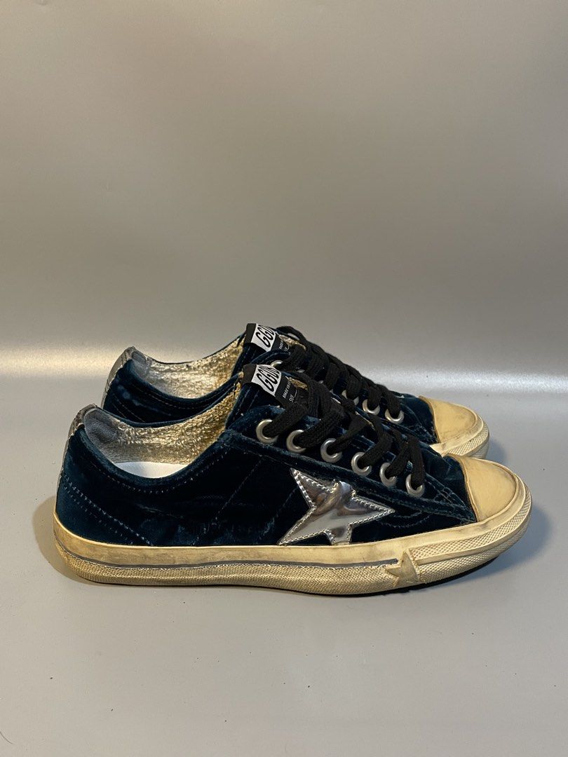 Golden Goose Luxury (Category: Sneakers) located in Manila. Submitted by icoolmen031590 (Listing ID 1467787425, Image 3). Description: .