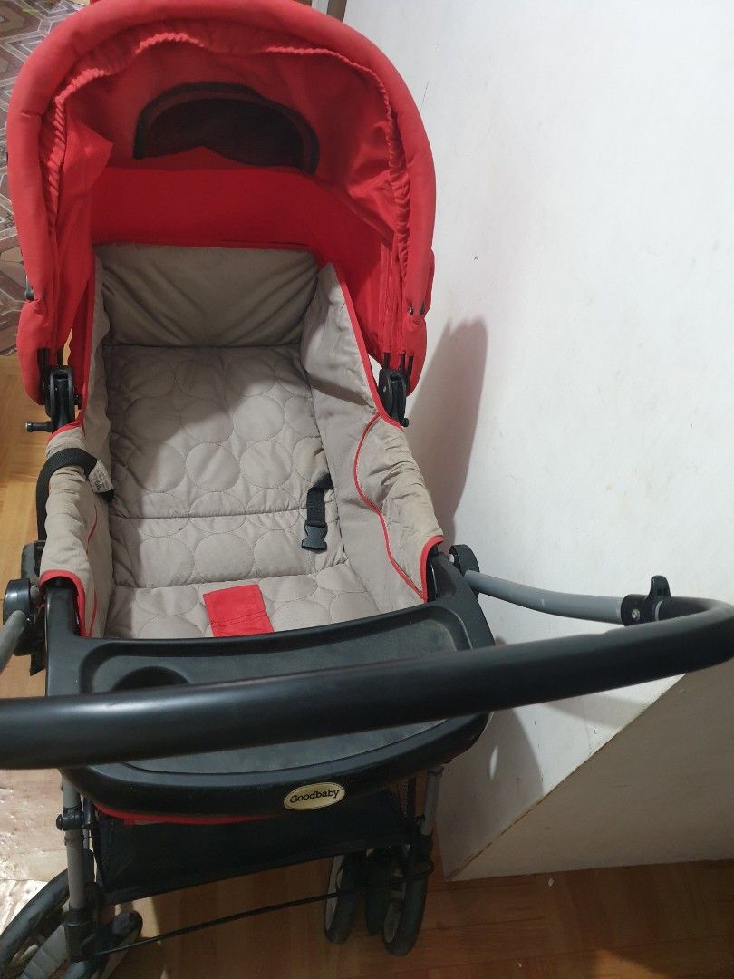 Goodbaby stroller (Category: Strollers) located in Manila. Submitted by jinjin16 (Listing ID 1467759633, Image 1). Description: heavy duty stroller good for newborn to toddler reversible handle.