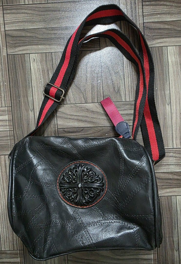 Gothic Mini Leather Shoulder Sling Bag (Category: Sling Bags) located in Quezon City. Submitted by thriftstershop (Listing ID 1467777037, Image 1). Description: Condition: Excellent Meet up: Trinoma or LRT 2 Anonas Shipping: LBC - Weekdays J&T - Weekends.