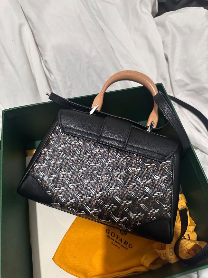 Goyard Mini Saigon (Category: Luxury Bags & Wallets) located in Quezon City. Submitted by mofu1 (Listing ID 1467791305, Image 3). Description: -Original -With box, dustbag, strap .