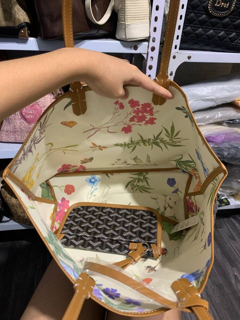 Goyard Reversible Tote Bag (Category: Tote Bags) located in Valenzuela. Submitted by _prettysimplecollection (Listing ID 1467780638, Image 3). Description: .