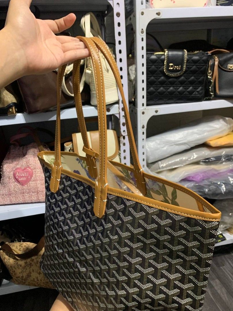 Goyard Reversible Tote Bag (Category: Tote Bags) located in Valenzuela. Submitted by _prettysimplecollection (Listing ID 1467780638, Image 2). Description: .