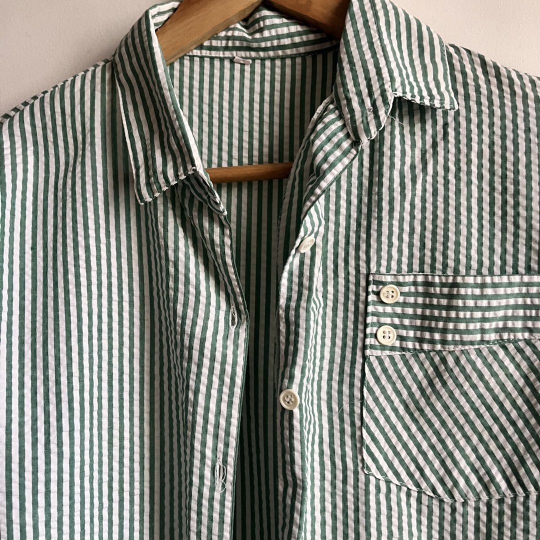 Green White Striped Long Sleeve Button Down Shirt Pocket (Category: Longsleeves) located in Pasay City. Submitted by klosetbykelly (Listing ID 1467681636, Image 2). Description: Welcome to klosetbykelly! 🎀💞 mode of payment: Gcash mode of delivery: J&t and Lalamove location: Pasay City NO LOWBALLING ❌ BOGUS BUYERS WILL BE AUTOMATICALLY BLOCKED 🚫 NO TO IMPATIENT BUYERS ❌ PAYMENT FIRST BEFORE SHIPPING ‼️ ITEM DESCRIPTION: - Color/Pattern: Green a