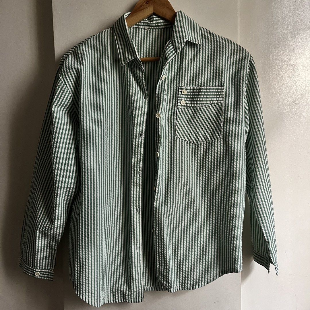 Green White Striped Long Sleeve Button Down Shirt Pocket (Category: Longsleeves) located in Pasay City. Submitted by klosetbykelly (Listing ID 1467681636, Image 1). Description: Welcome to klosetbykelly! 🎀💞 mode of payment: Gcash mode of delivery: J&t and Lalamove location: Pasay City NO LOWBALLING ❌ BOGUS BUYERS WILL BE AUTOMATICALLY BLOCKED 🚫 NO TO IMPATIENT BUYERS ❌ PAYMENT FIRST BEFORE SHIPPING ‼️ ITEM DESCRIPTION: - Color/Pattern: Green a