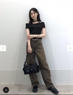 由 rrrremi (刊登 ID 1467606596，圖片 1) 提交，位於 的 (類別：)，說明：。