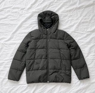 (Category: ) located in . Submitted by rewornthrifts (Listing ID 1467669548, Image 1). Description: .