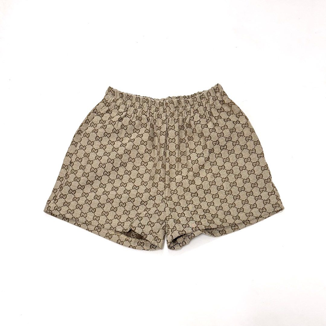 GUCCI GG Print Shorts [S] (Category: Shorts) located in Malabon City. Submitted by k_intimates (Listing ID 1467787225, Image 1). Description: Details: • Size S (24-26” in tape measure) • Like new • Gucci GG-print shorts in beige and dark brown.