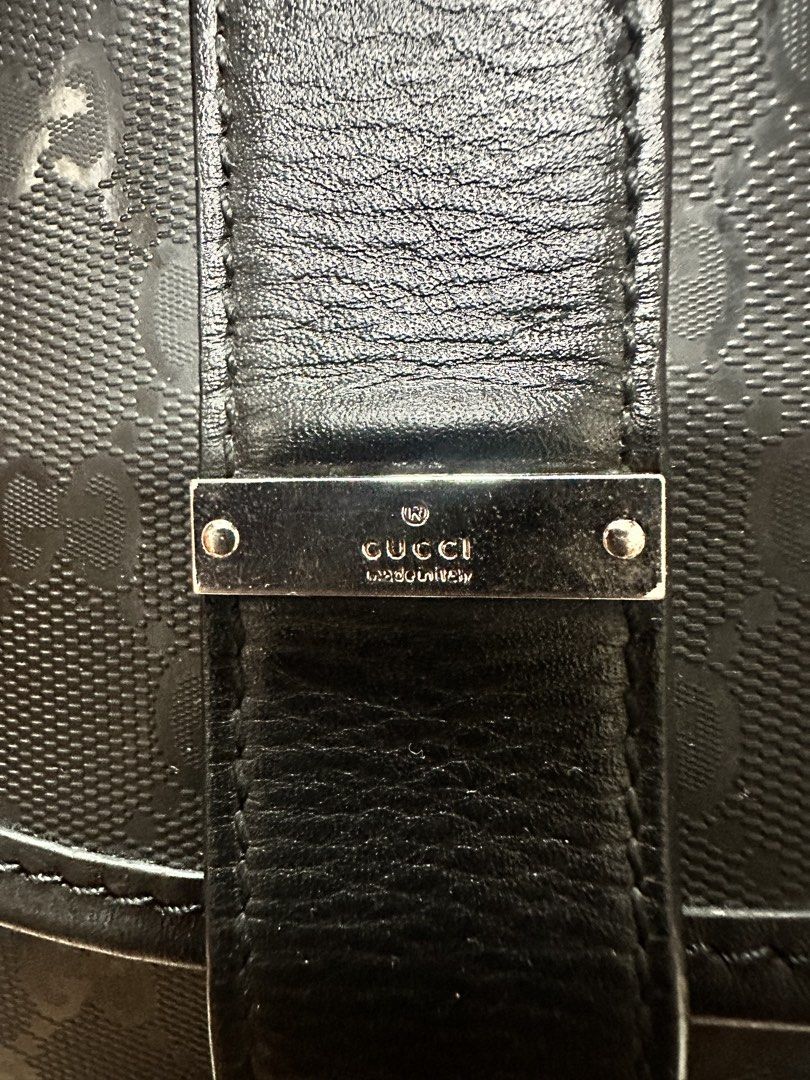 Gucci Imprime Flap Shoulder Bag (Category: Luxury Bags & Wallets) located in Davao. Submitted by vintagefashionwear (Listing ID 1467829880, Image 3). Description: .