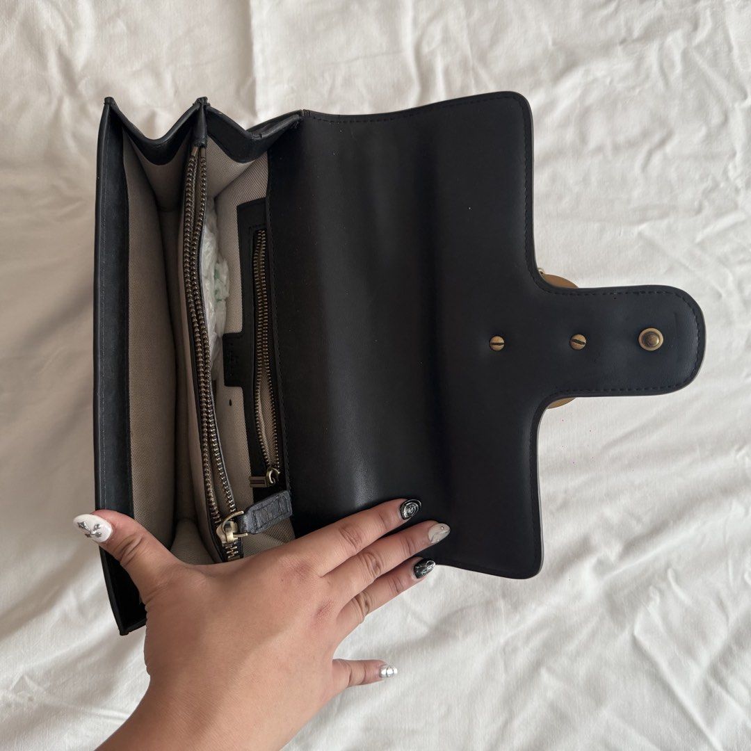 Gucci Kili-Sling (Category: Shoulder Bags) located in Baguio. Submitted by dsabelg (Listing ID 1467719280, Image 2). Description: .