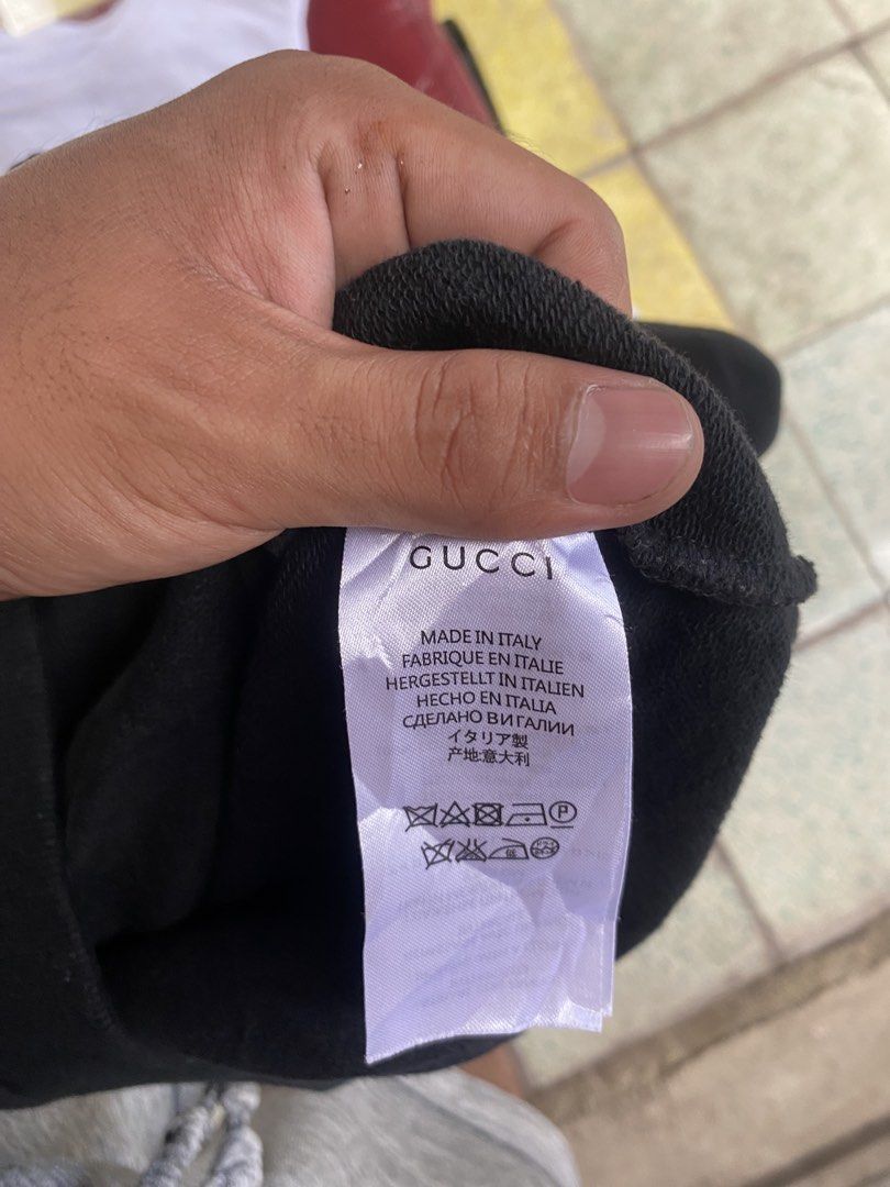Gucci “Teddy Bear” (Category: Luxury Apparel) located in Cebu City. Submitted by rustyyyyy. (Listing ID 1467652203, Image 3). Description: W 20 L 27 Excellent condition.