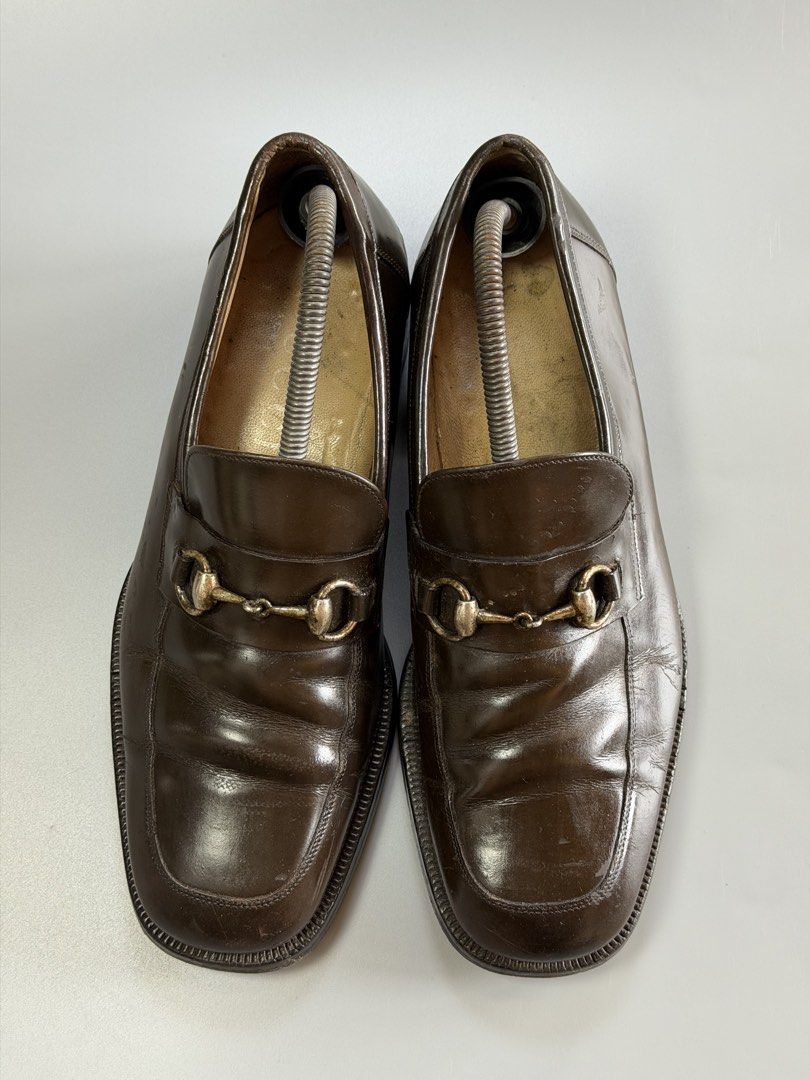 Gucci vintage loafers (Category: Casual Shoes) located in Manila. Submitted by thriftfinds_dvo (Listing ID 1467763563, Image 1). Description: Gucci vintage loafers Good condition -sign of usage Size 41.5 on tag us 8-8.5 Price:3,000 Loc:Davao city📍.