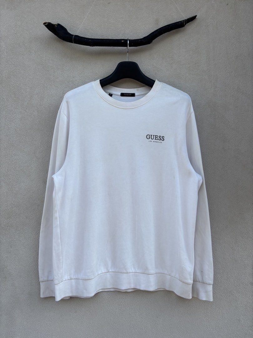 Guess Crewneck/Sweatshirt (Category: Coats, Jackets and Outerwear) located in Baybay. Submitted by thrift.ed2023 (Listing ID 1467666428, Image 1). Description: Guess Crewneck/Sweatshirt Large to XL 23x29 No Issue Need Wash Good as New .