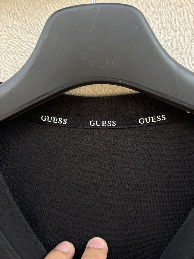 Guess Longsleeves (Category: Coats, Jackets and Outerwear) located in Baybay. Submitted by thrift.ed2023 (Listing ID 1467658715, Image 3). Description: Guess Longsleeves Large 22x27 No Issue Need Wash Good as New .