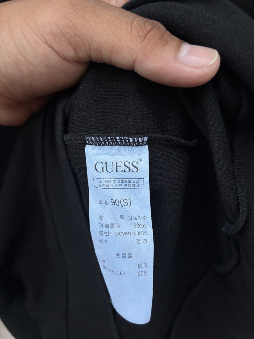 Guess Longsleeves (Category: Coats, Jackets and Outerwear) located in Baybay. Submitted by thrift.ed2023 (Listing ID 1467681101, Image 3). Description: Guess Longsleeves Large 19x25 No Issue Need Wash Good as New.
