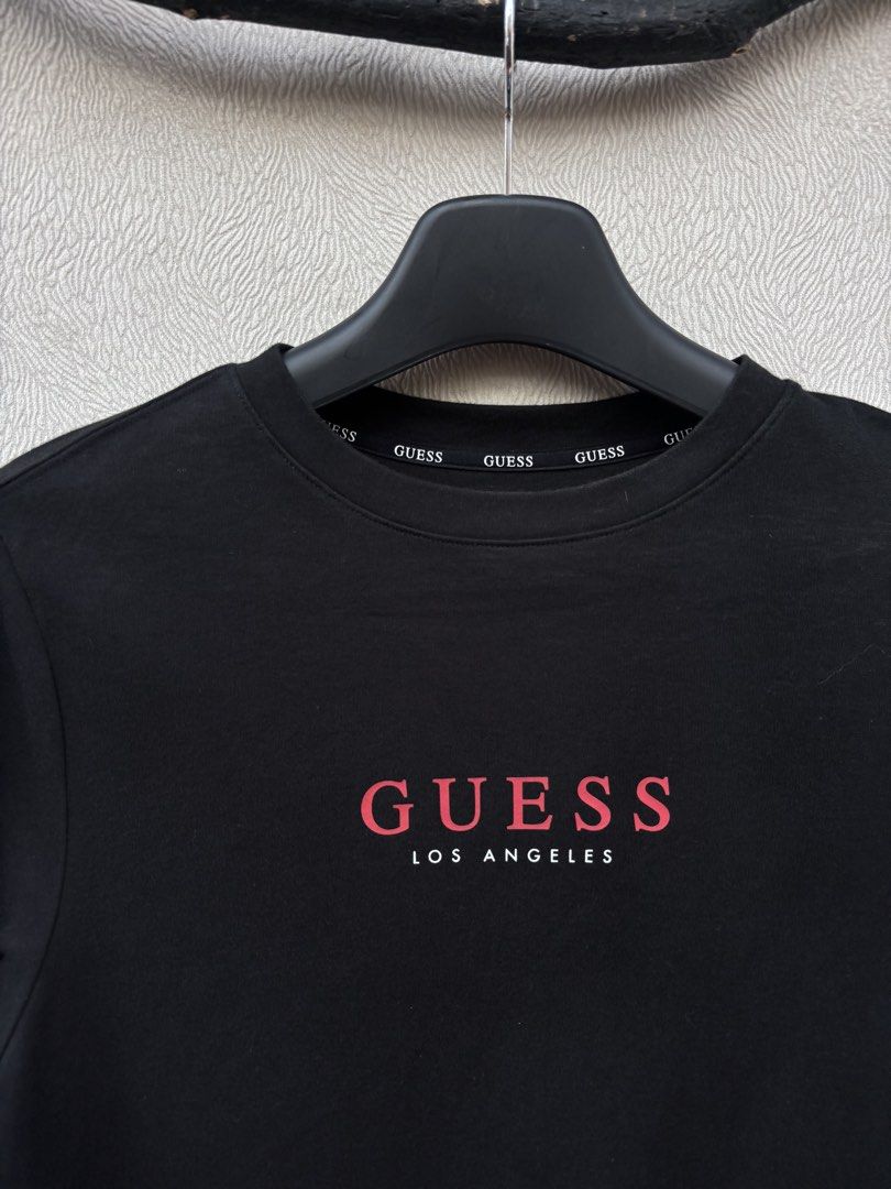 Guess Longsleeves (Category: Coats, Jackets and Outerwear) located in Baybay. Submitted by thrift.ed2023 (Listing ID 1467681101, Image 2). Description: Guess Longsleeves Large 19x25 No Issue Need Wash Good as New.