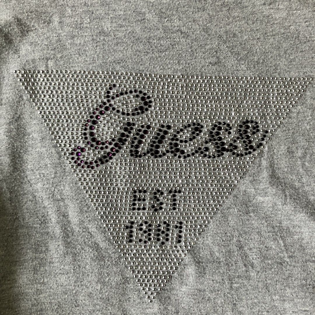🌼Guess short-sleeve tee • small - medium (Category: Sleeveless) located in Cagayan de Oro. Submitted by capybara.co.ph (Listing ID 1467667454, Image 3). Description: small - medium L22 B34 - 38 flaw on the last 2 pics (dirt & stain) 🌺 ❌️mine ₱99 | ❌️steal ₱149 | grab ₱199 💓 lock ₱299 ♡ most items are thrifted, so manage your expectations ♡ no cod ♡ no return, exchange or cancelation ♡ will block & post if no reply or cancelled ♡ mop is mariban