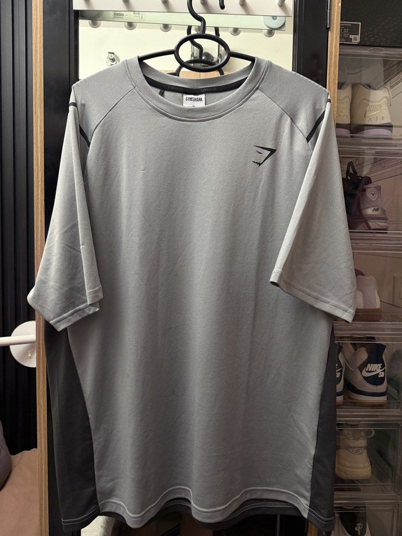Gymshark dri fit tee (Category: Activewear) located in Manila. Submitted by affarni (Listing ID 1467782567, Image 1). Description: Like new. Has minor factory flaw (last pic) Size XL 21x29 measurements Php 900.
