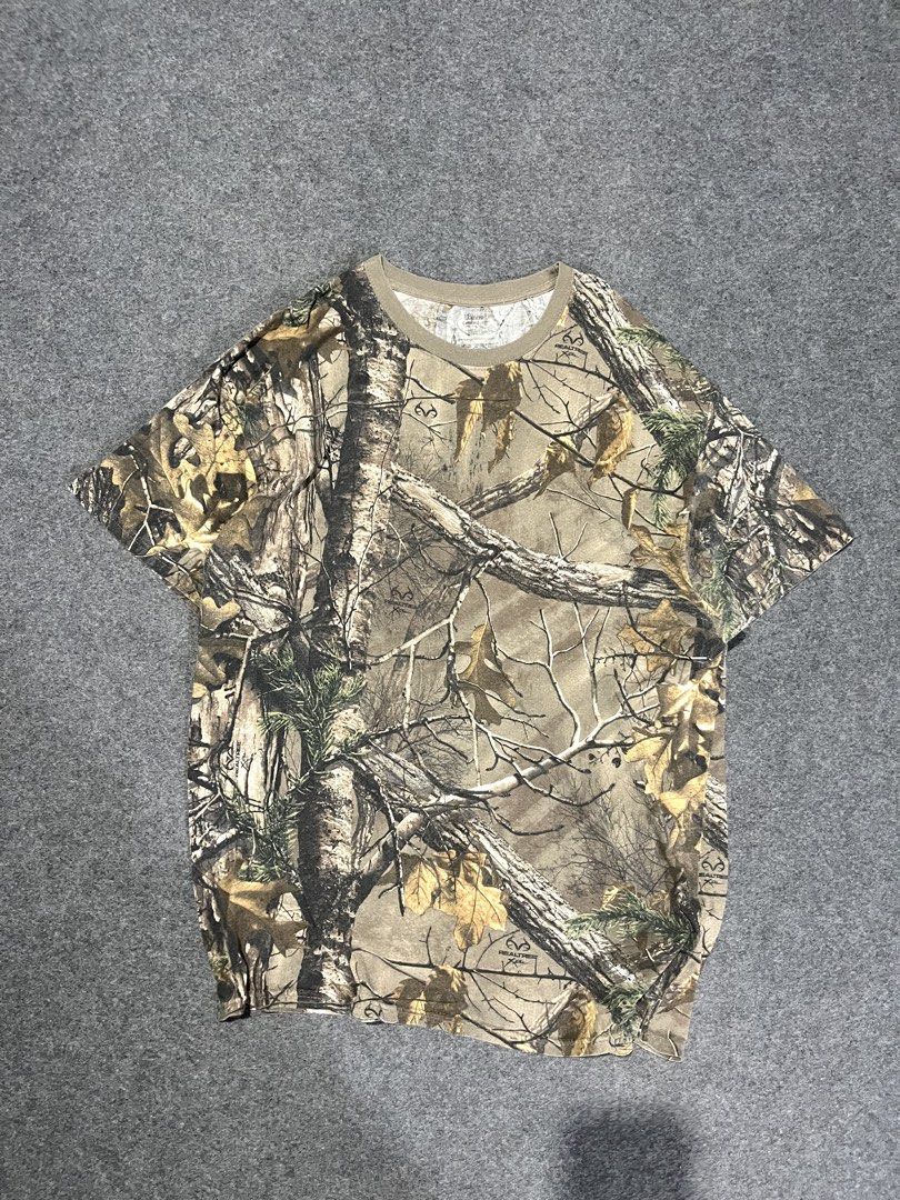 Haness Realtree tshirt (Category: Tshirts & Polo Shirts ) located in Lapu Lapu. Submitted by jhonrener41426 (Listing ID 1467711525, Image 1). Description: Xl on tag fit to large Dimes 22x29 Excellent condition Color rate 9.8/10 Authentic Issue none .