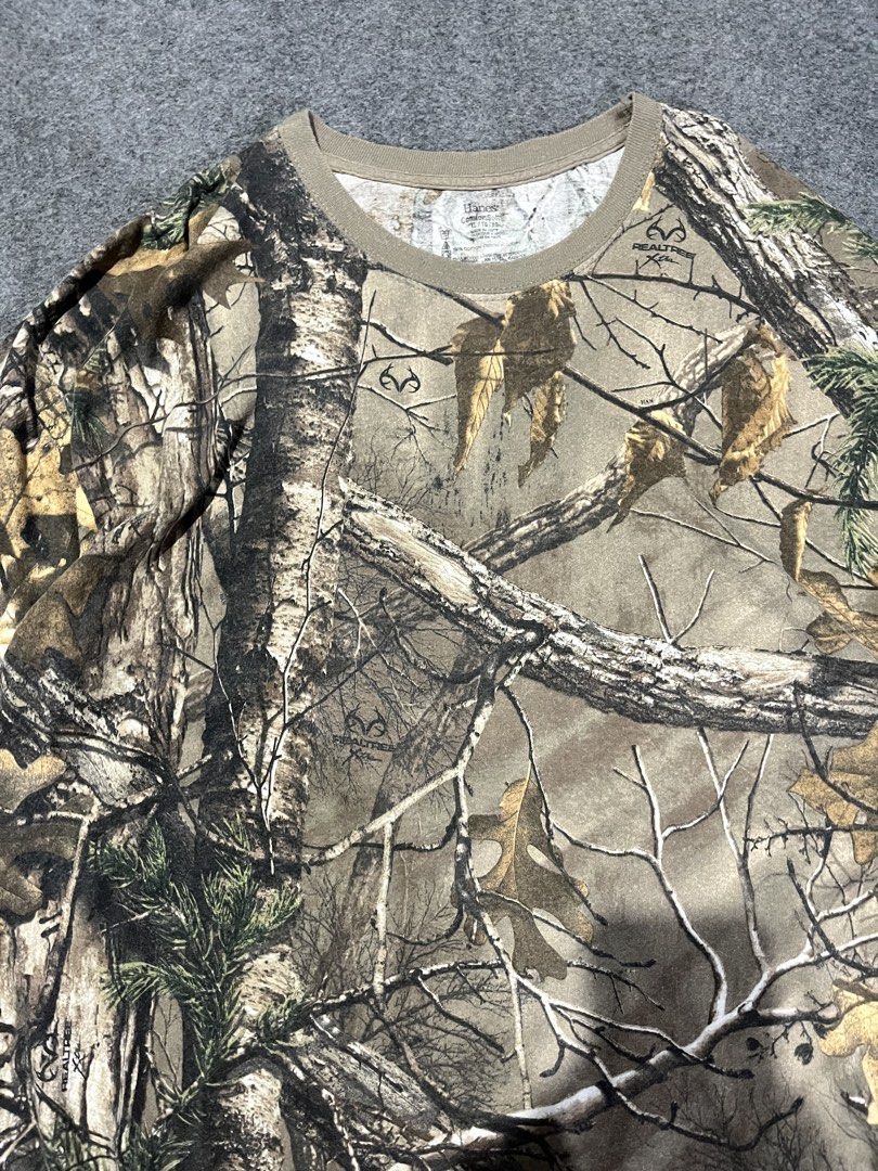 Haness Realtree tshirt (Category: Tshirts & Polo Shirts ) located in Lapu Lapu. Submitted by jhonrener41426 (Listing ID 1467711525, Image 3). Description: Xl on tag fit to large Dimes 22x29 Excellent condition Color rate 9.8/10 Authentic Issue none .