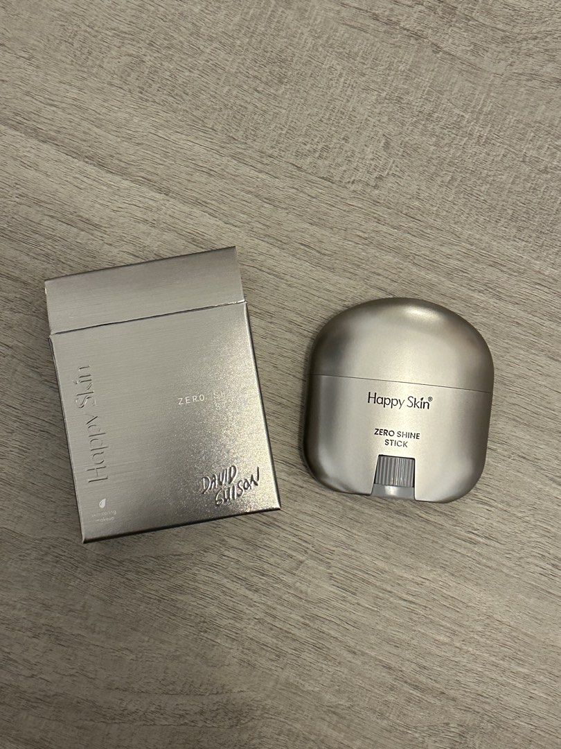 Happy skin x DG (Category: Men's Grooming) located in Makati City. Submitted by rosh_m (Listing ID 1467731480, Image 2). Description: Take both for 500 only Only tried the hair wax once.