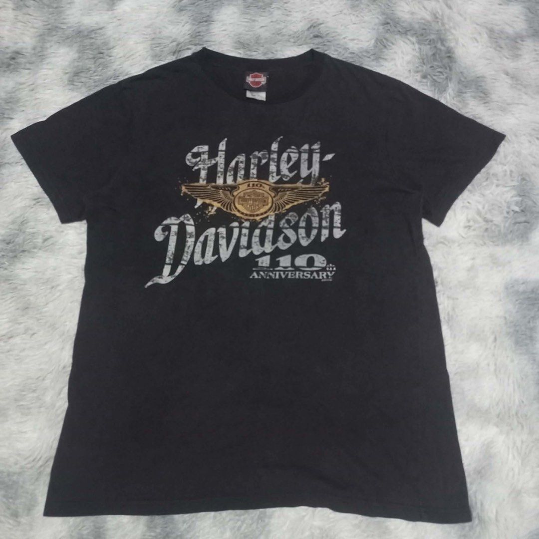 Harley Davidson Tshirt (Category: Formal Shirts) located in Cebu City. Submitted by ajwrld (Listing ID 1467603677, Image 1). Description: Excellent condition Manipis tela Colorate 8.5/10 good fade like vintage Dated 2013 Front print 10/10 normal design front Backprint 9/10 heirlines Size-large 22x28.