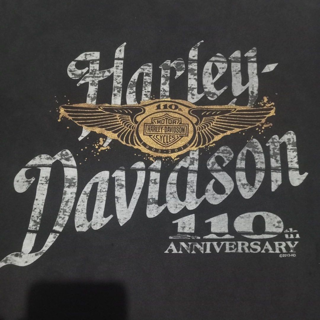 Harley Davidson Tshirt (Category: Formal Shirts) located in Cebu City. Submitted by ajwrld (Listing ID 1467603677, Image 2). Description: Excellent condition Manipis tela Colorate 8.5/10 good fade like vintage Dated 2013 Front print 10/10 normal design front Backprint 9/10 heirlines Size-large 22x28.