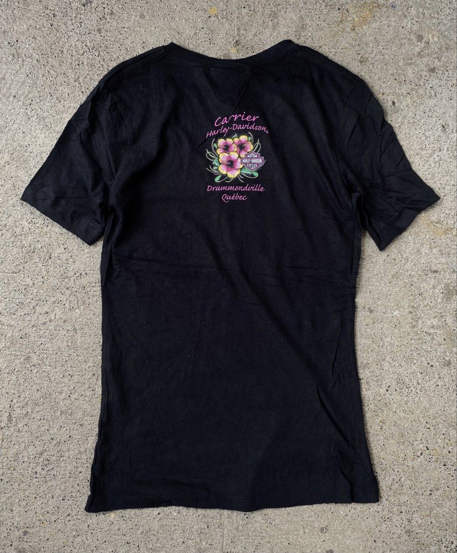 Harley Davidson V-Neck Tee (Category: Shirts) located in Kalibo. Submitted by bryaninosa20819 (Listing ID 1467721044, Image 2). Description: Harley Davidson V-Neck Tee Dimes : 15x24 Excellent Condition Color Rate 10 Need Wash.
