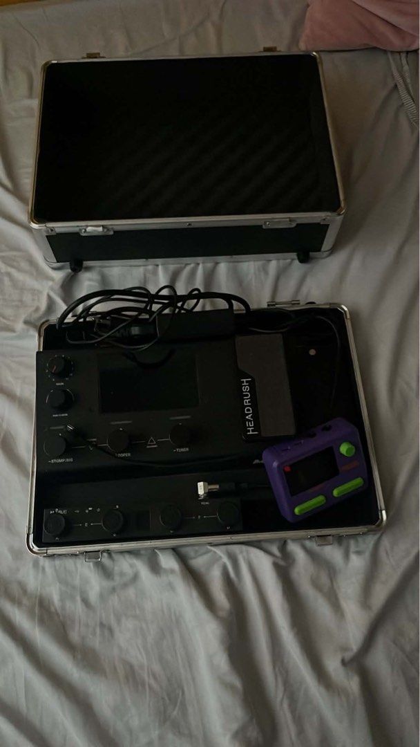Headrush pedalboard rig (Category: Musical Instruments) located in Manila. Submitted by pure.taftshop (Listing ID 1467697932, Image 2). Description: NEGOTIABLE! Inclusions: Ghostfire Hardcase Jaguar Electronics Powerbank MWave Chocolate Plus for additional presets Ill even throw in a sonicake pocketmaster as a bonus Meetup or Delivery via Lalamove RFS: downsized and needed funds 😭.