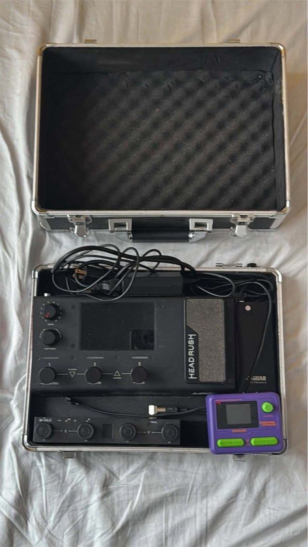 Headrush pedalboard rig (Category: Musical Instruments) located in Manila. Submitted by pure.taftshop (Listing ID 1467697932, Image 1). Description: NEGOTIABLE! Inclusions: Ghostfire Hardcase Jaguar Electronics Powerbank MWave Chocolate Plus for additional presets Ill even throw in a sonicake pocketmaster as a bonus Meetup or Delivery via Lalamove RFS: downsized and needed funds 😭.