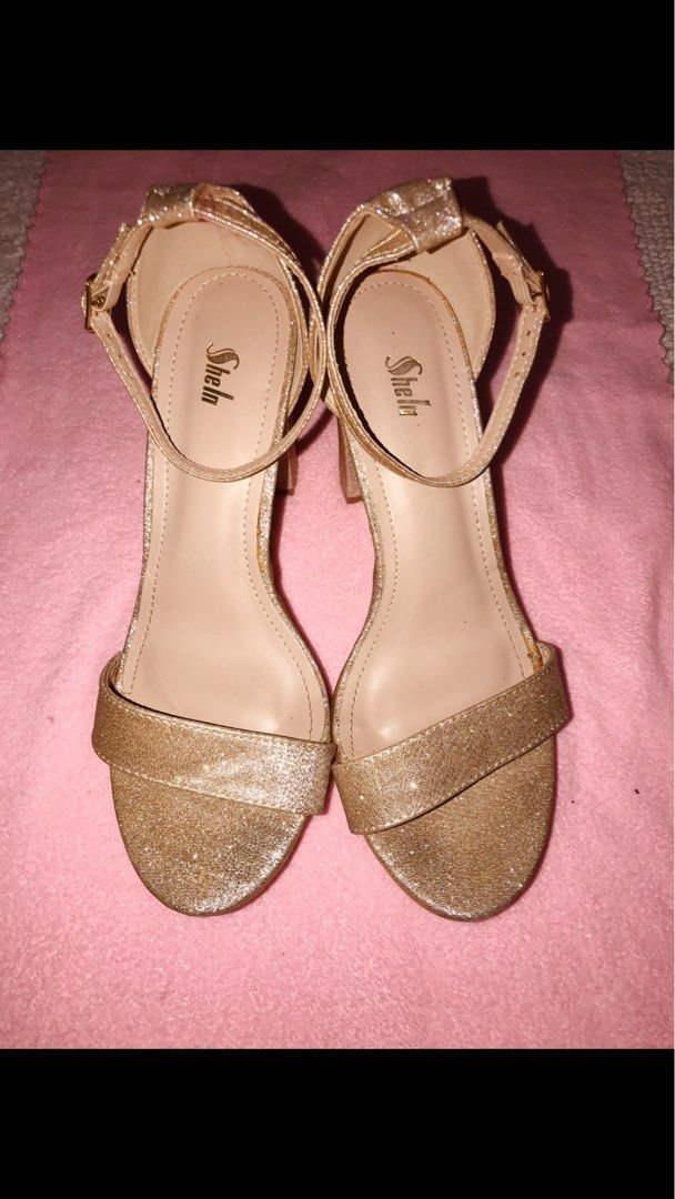 Heels: elegant Heels Shein size 7 (Category: Heels) located in Manila. Submitted by freecat.21c0ee (Listing ID 1467644892, Image 3). Description: Elegant Heels Shein size 7 color rose Gold. very comfortable to wear👠💃🏼👒💛.