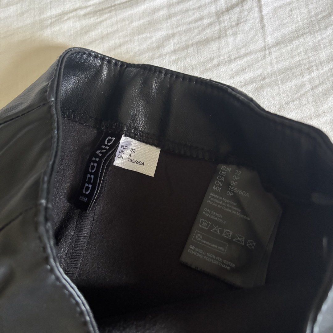 H&M Highwaist Leather Short (Category: Shorts) located in Binan City. Submitted by myprelovedhaul (Listing ID 1467619006, Image 2). Description: - fits 20-24| length 14 - gained weight , no when worn photos! - last price posted! - please message only if sure buyer! - limited replies only. - Available unless mark as sold. - Ship via j&t or lalamove for same day. -Mode of payment: Gcash 📍Biñan Laguna .