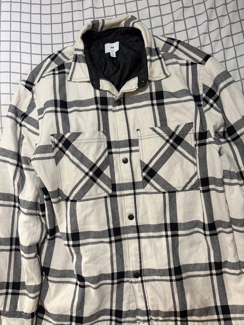 H&M Men's Cream/Checked Padded Overshirt (Category: Tshirts & Polo Shirts ) located in Quezon City. Submitted by pinkystrends.co (Listing ID 1467674235, Image 2). Description: .