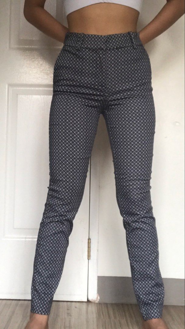 H&M Patterned Highwaist Trouser (Category: Other Bottoms) located in Binan City. Submitted by myprelovedhaul (Listing ID 1467613973, Image 3). Description: - fits 23-24| length 37 - gained weight , no when worn photos! - last price posted! - please message only if sure buyer! - limited replies only. - Available unless mark as sold. - Ship via j&t or lalamove for same day. -Mode of payment: Gcash 📍Biñan Laguna .