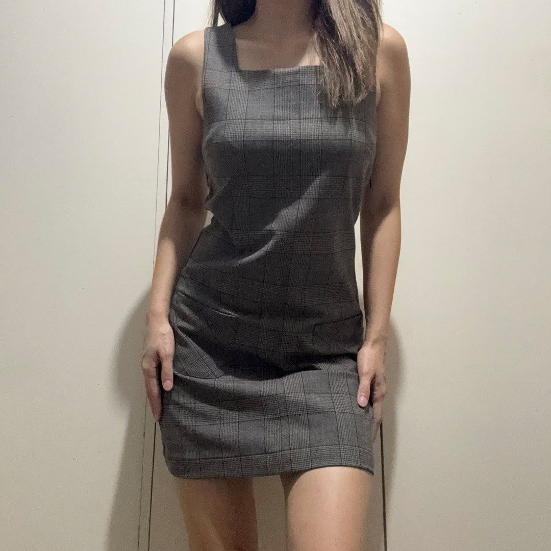 H&M Plaid Mini Dress (Category: Dresses) located in Antipolo. Submitted by nicnicbg (Listing ID 1467669173, Image 1). Description: .