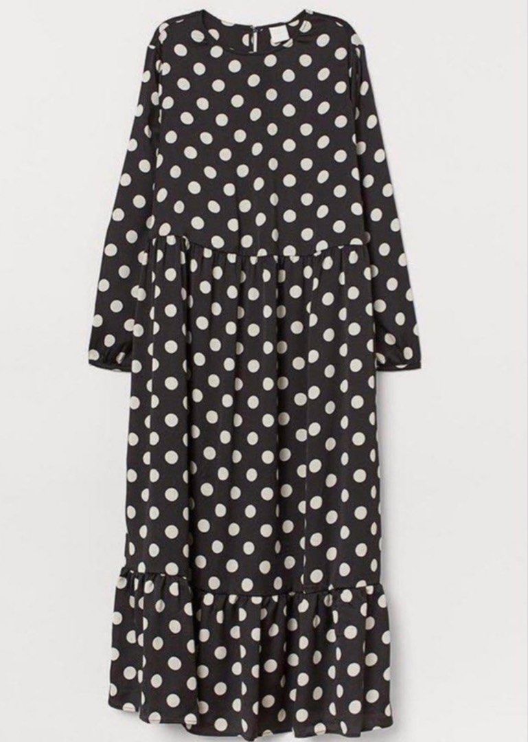 H&M Polka Dot Dress (Category: Dresses) located in Quezon City. Submitted by jomaihpreloved (Listing ID 1467629926, Image 1). Description: 💎For formal events, small on tag, fit to medium 💎Rough Silk fabric, malamig sa katawan 💎best worn with belt not included 💎no issues .