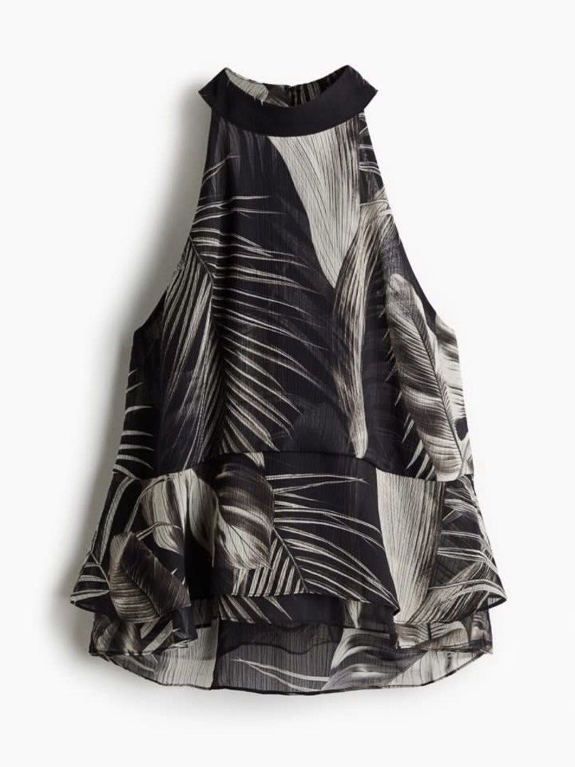 h&m printed halter top (Category: Sleeveless) located in Quezon City. Submitted by declutteringgn (Listing ID 1467672158, Image 3). Description: cute n high qual!! bought here in carousell, selling cos i just used it for an event.