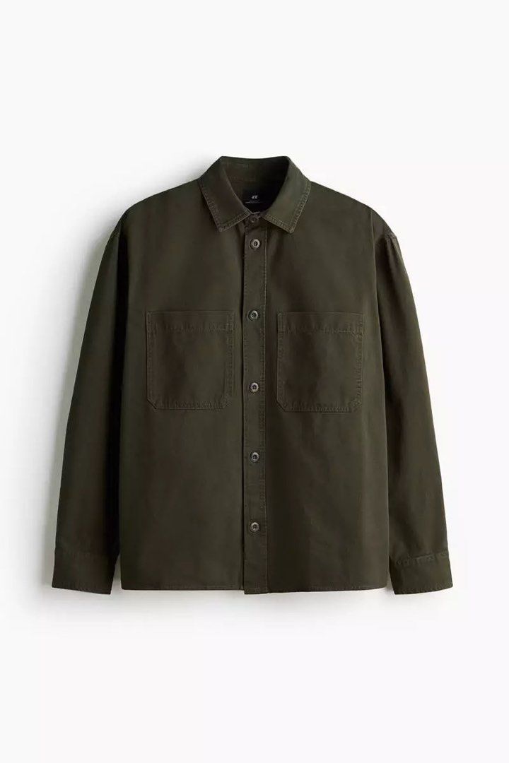 H&M Relaxed Fit Green Overtshirt (Category: Coats, Jackets and Outerwear) located in Angeles City. Submitted by giaaacl101111 (Listing ID 1467757560, Image 3). Description: Color: Dark green / dark olive Size: XS Dimes: 20 1/2 Width 26 Length Condition: 9.5/10 Worn once .