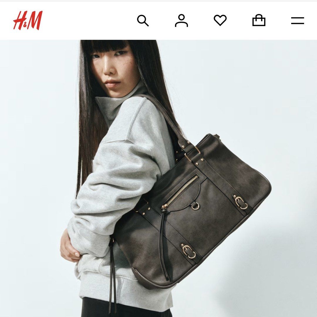 H&M Shoulder Bag (Dark Grey) (Category: Shoulder Bags) located in Makati City. Submitted by chihiro31 (Listing ID 1467659599, Image 3). Description: - Sent by the brand as part of a PR kit - So pretty! - Orig price at 2490 php.