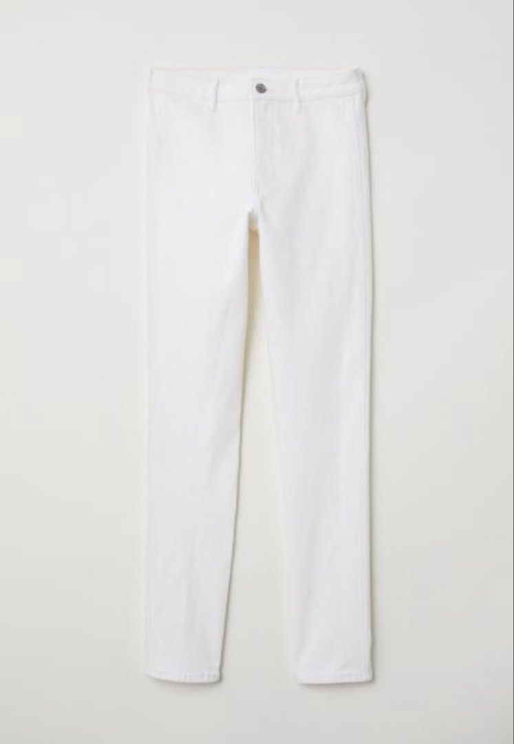 H&M White Highwaist Denim Jeans (Category: Jeans) located in Binan City. Submitted by myprelovedhaul (Listing ID 1467620122, Image 2). Description: - fits 24-25| length 38 - gained weight , no when worn photos! - last price posted! - please message only if sure buyer! - limited replies only. - Available unless mark as sold. - Ship via j&t or lalamove for same day. -Mode of payment: Gcash 📍Biñan Laguna .