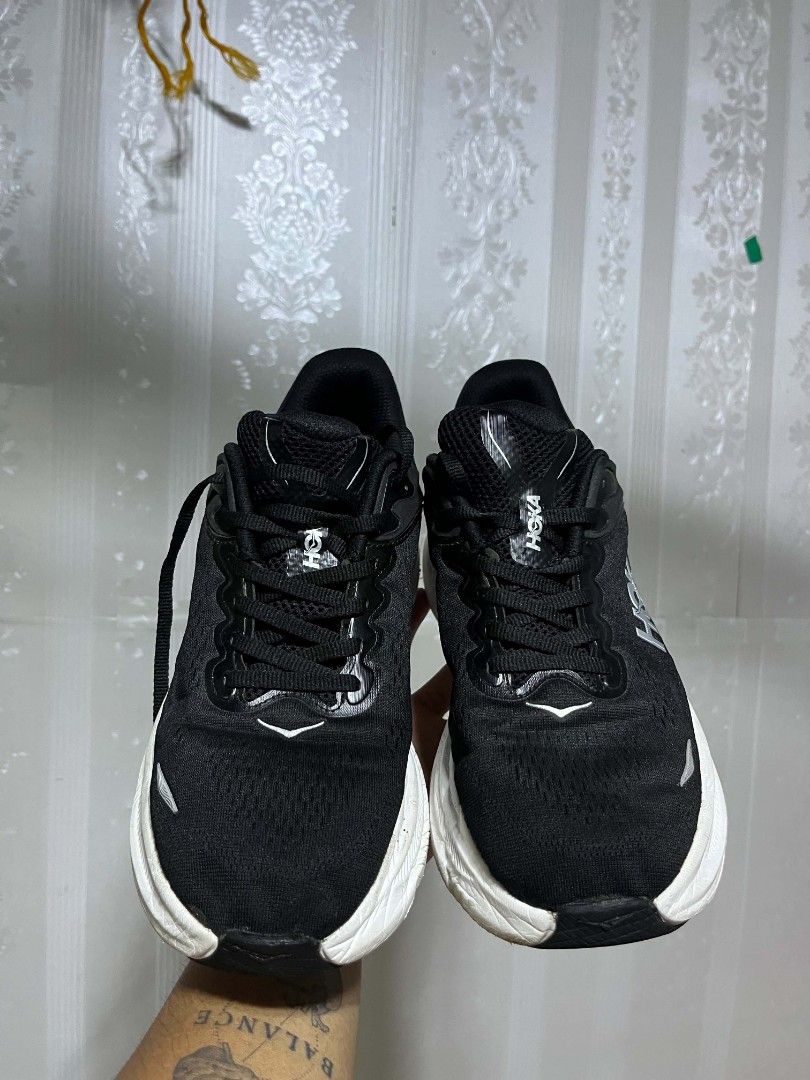 Hoka Bondi 9 (Category: Shoe inserts & accessories) located in Manila. Submitted by alexson10 (Listing ID 1467736265, Image 2). Description: Hoka Bondi 9 10us/44eu Good Condition ❗️❗️❗️ 💸 900 +sf 📍Cebu 📩pm .