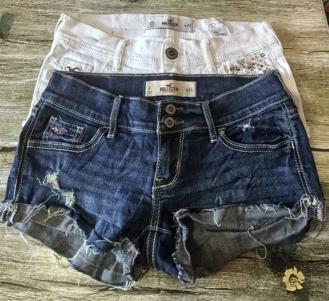 Hollister Micro Mini Shorts (Category: Shorts) located in Mexico. Submitted by hele_blushandthrift (Listing ID 1467644854, Image 1). Description: Bundle of 2. White is beaded with nice details. Almost new condition for both..