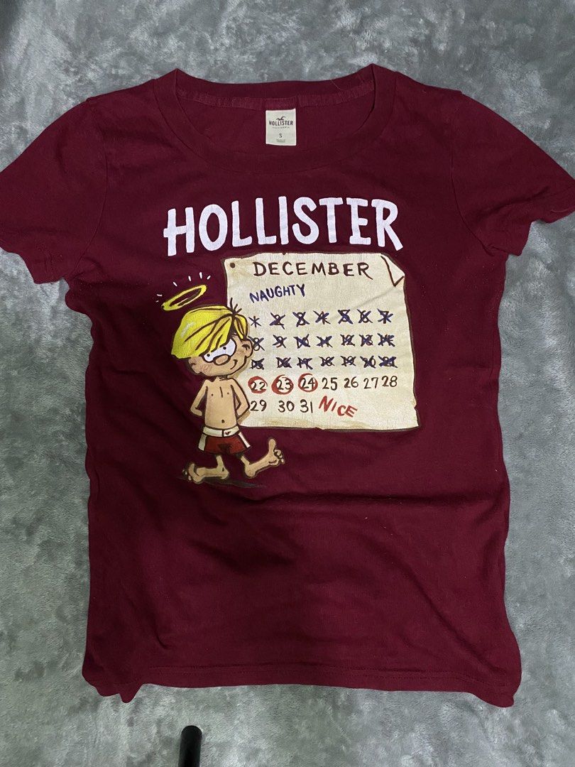 Hollister T-shirt (Category: Shirts) located in Manila. Submitted by pc.thrift (Listing ID 1467641736, Image 1). Description: S-M.