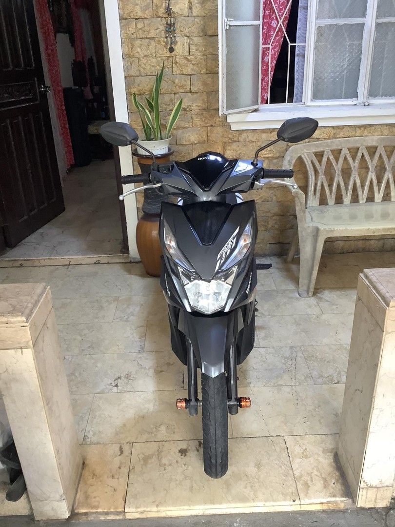 HONDA BEAT (Category: Motorbikes for Sale) located in Antipolo. Submitted by nestoanie (Listing ID 1462706399, Image 2). Description: 📌 HONDA BEAT FOR SALE 📌 MAKINIS 📌 SMOOTH NA SMOOTH 📌 REGISTERED UNTIL 2027 📌 MAY PLAKA NA 884 TSB 📌 COMPLETE ORIGINAL O.R C.R 📌 TXT OR CALL NALANG PO ☎️ 09225238803.