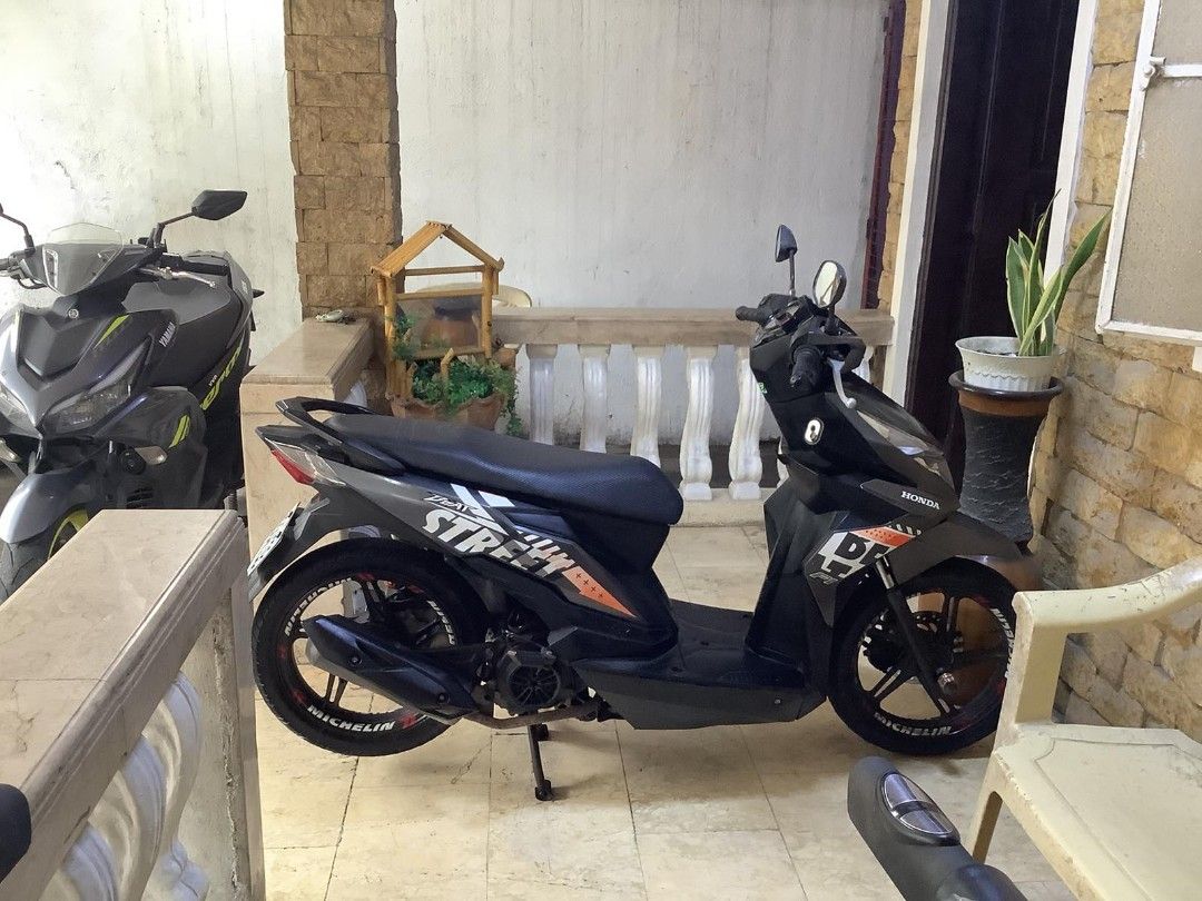 HONDA BEAT (Category: Motorbikes for Sale) located in Antipolo. Submitted by nestoanie (Listing ID 1462706399, Image 3). Description: 📌 HONDA BEAT FOR SALE 📌 MAKINIS 📌 SMOOTH NA SMOOTH 📌 REGISTERED UNTIL 2027 📌 MAY PLAKA NA 884 TSB 📌 COMPLETE ORIGINAL O.R C.R 📌 TXT OR CALL NALANG PO ☎️ 09225238803.