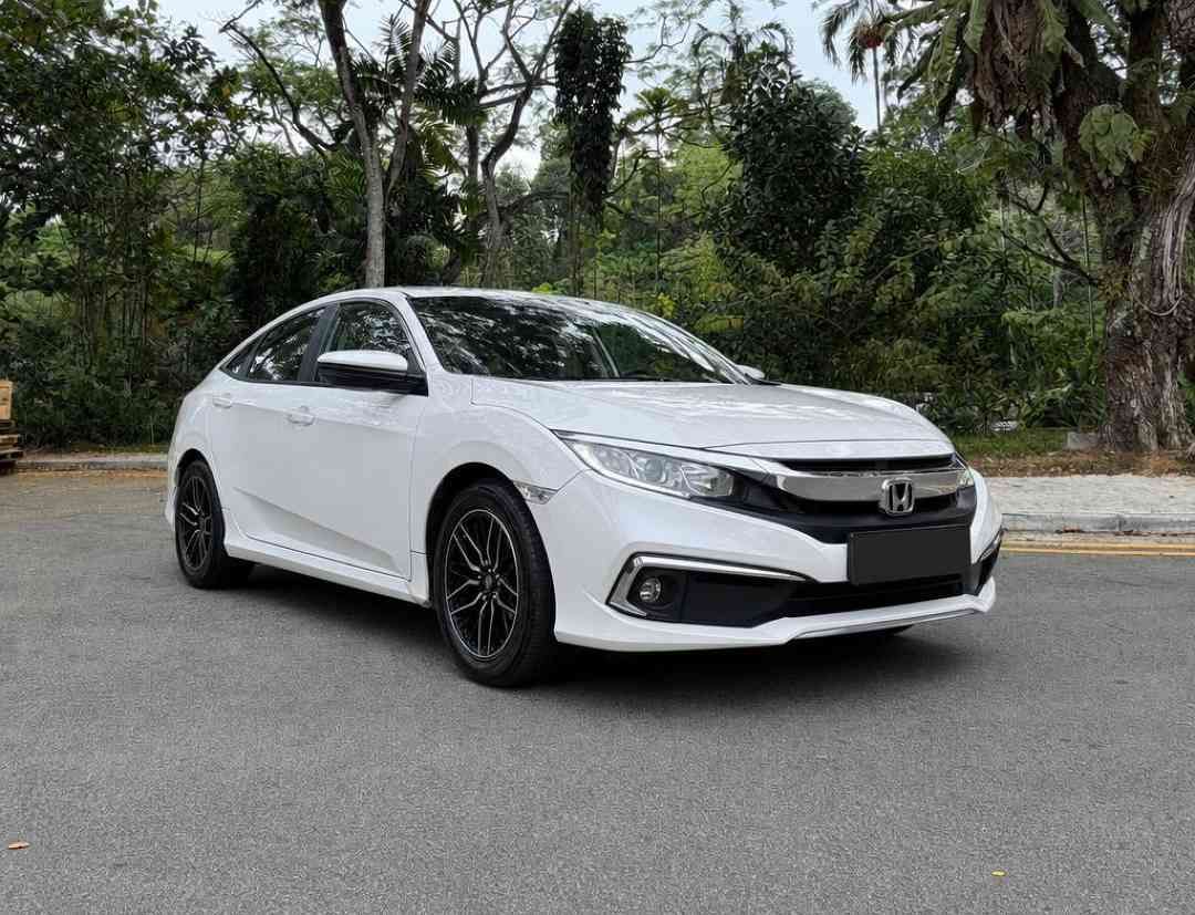 Honda Civic 1.6 i-VTEC (A) (Category: Used Cars) located in Singapore. Submitted by carousell_certified_partners (Listing ID 1461483091, Image 1). Description: Well maintained unit up for grabs! Purchase with a peace of mind with our unbeatable 3 years engine & gearbox warranty! Perfect point A to B Japanese workhorse well known for reliability without sacrificing on comfort and efficiency! Flexible financing options available with high trade in 