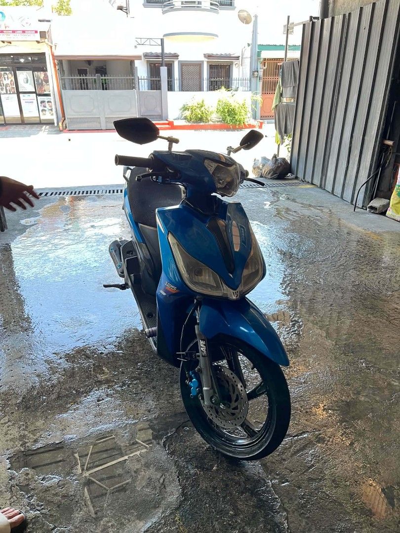 mitsukishi keeway sip125 (Category: Motorbikes for Sale) located in Muntinlupa City. Submitted by thriftretro.com (Listing ID 1467734203, Image 1). Description: mitsukishi keeway sip125 15kRush complete papers✅ complete orignal orcr✅ pust start✅ preno✅ stock✅ side mirror✅ hand grip✅ stock pipe ✅ pang gilid✅ plate number✅ shock yss G series gold✅ metal side stand✅.