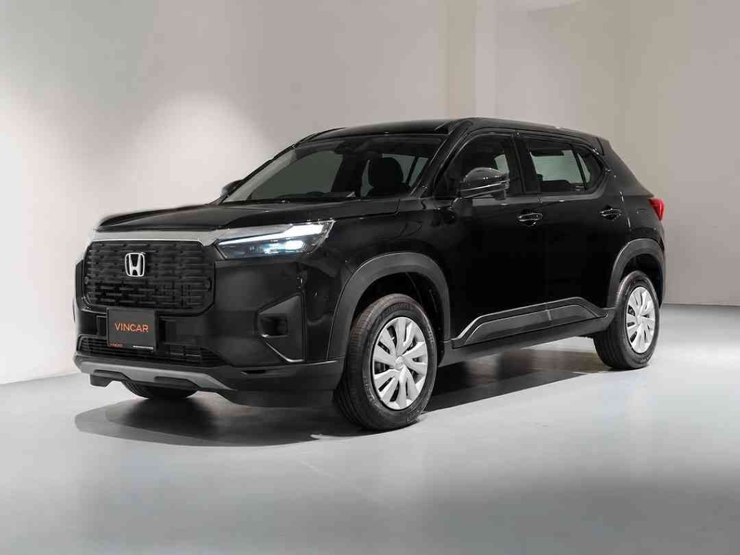 Honda WR-V 1.5A X (Category: Used Cars) located in Singapore. Submitted by vincar_pre-owned (Listing ID 1467718844, Image 2). Description: Latest model change is in town and ready for booking. High and flexible loan available. Trade in welcome. Call now for more information. Features: Powered by 1.5L inline 4 cylinder I-VTEC engine producing 118bhp, mated to CVT auto transmission gearbox. Accessories: Hill start assist, paddle shifter, auto retra