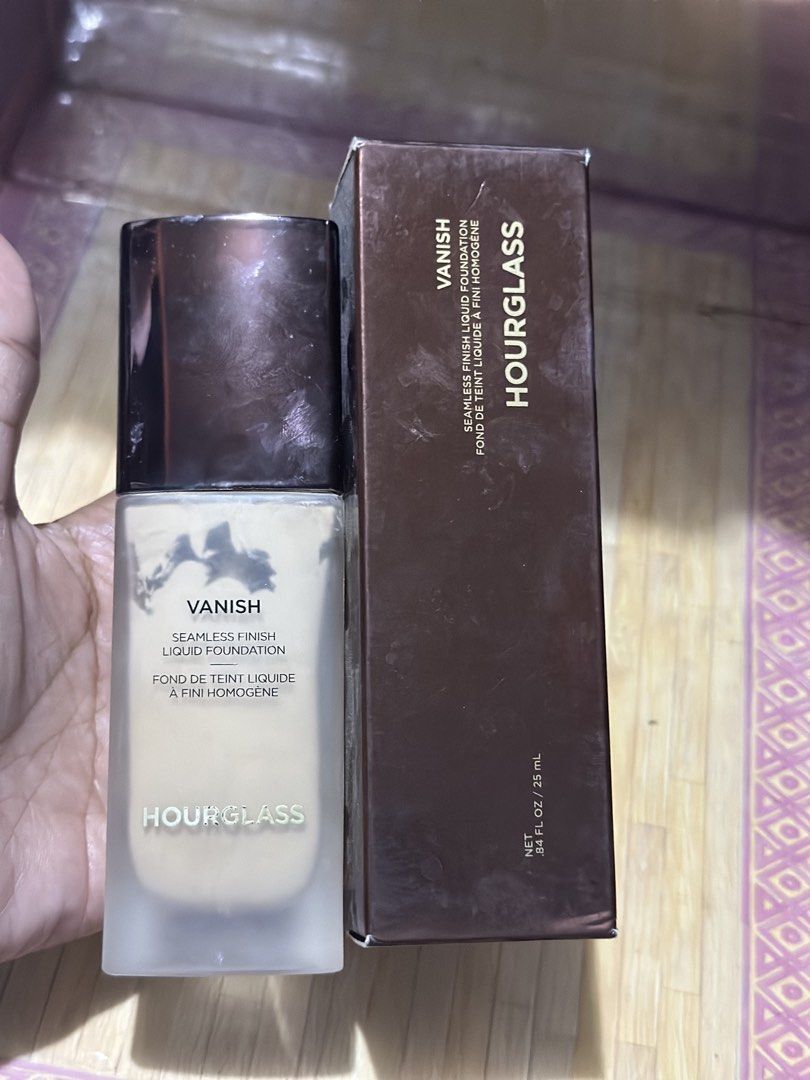 Hourglass liquid foundation Bisque (Category: Makeup) located in General Santos City (Dadiangas). Submitted by toysville888 (Listing ID 1467832644, Image 1). Description: Authentic Hourglass liquid foundation with BOX pre loved. 80% full. used about 20%only. for fair ladies..