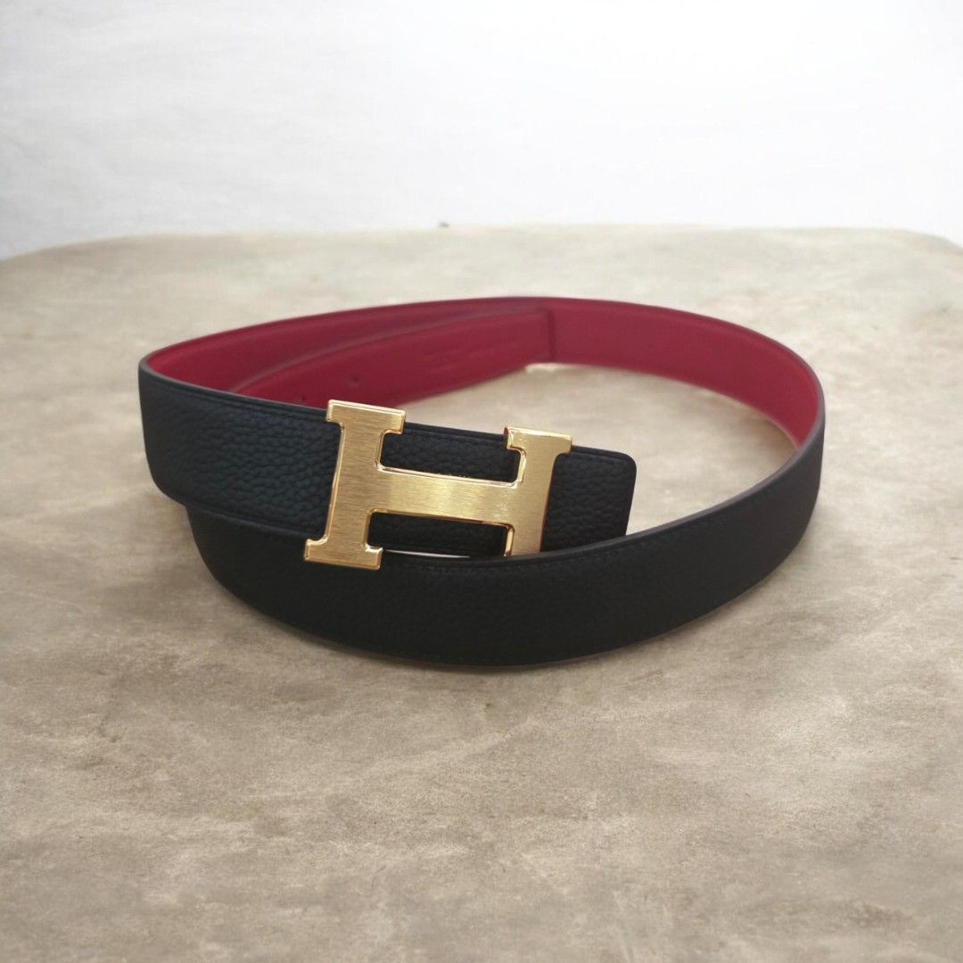 Hĕrmēs Reversible Belt (Category: Belts) located in Quezon City. Submitted by lifestyleboutik (Listing ID 1467806504, Image 1). Description: Reversible Genuine leather Non tarnish hardware Coded.